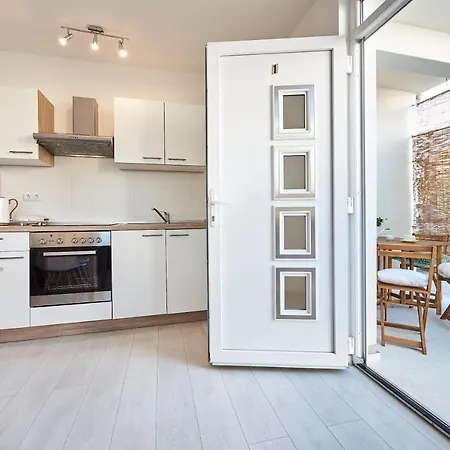 Sara I Klara Apartamento Trogir
