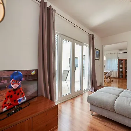Apartment Sara I Klara